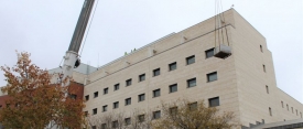 Comienza la instalación de placas solares en la cubierta de los módulos de hospitalización del Hospital General Universitario de Ciudad Real