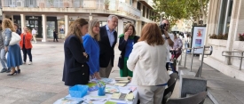 Milagros Calahorra y Francisco Cañizares acompaña a ACREAR en la visibilización de la artritis reumatoide