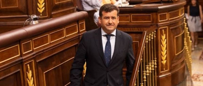 VOX presenta enmiendas al Estatuto de Autonomía de Castilla-La Mancha en el Congreso y propone recuperar el límite de mandatos eliminado por PP y PSOE para perpetuar a Page