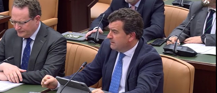 VOX defiende el olivar frente a la