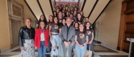 El alcalde recibe a mujeres forestales del programa internacional