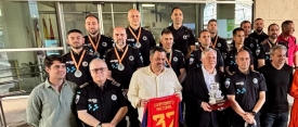 El Ayuntamiento recibe a la expedición de la Policía Local subcampeona en Granada